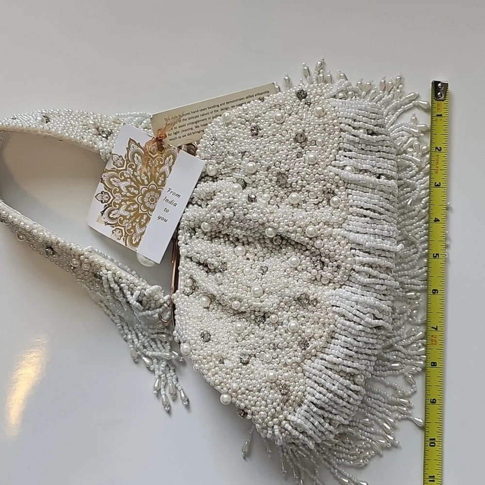 NWT VIRAL TIKTOK India Boutique Zhuu Pearl Beaded White Tassel Clutch